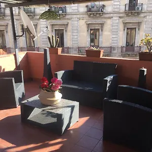 Apartman La Mansarda-roof, Catania-Fontanarossai nemzetközi repülőtér